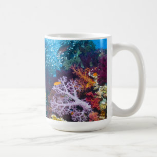 Korallenriff-Landschaft Großauge oder Kaffeetasse