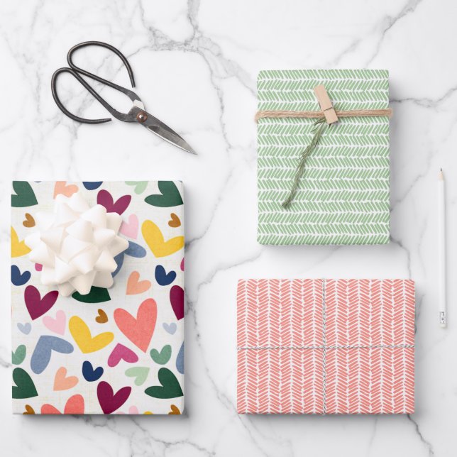 Korallenrosa, sonniges Gelbgrünes Herz und Zigzag  Geschenkpapier Set (Vorderseite)