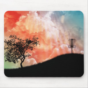 Korb auf einem Hügel Mousepad