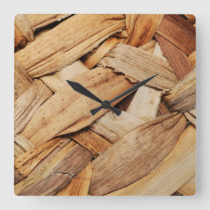 Korbdecke mit Acrylmauer Quadratische Wanduhr