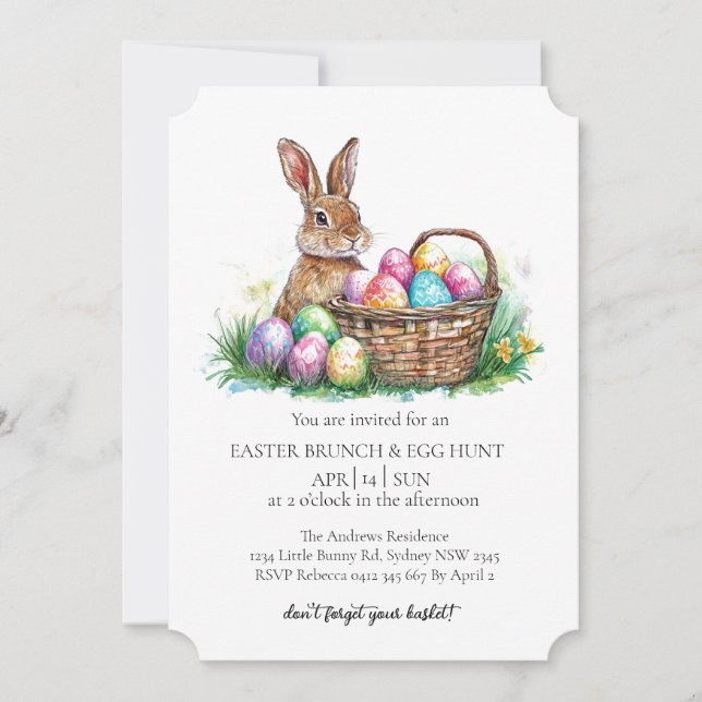 Korbhase mit dekorativen Eiern und Eierjagd Einladung (Vorderseite)