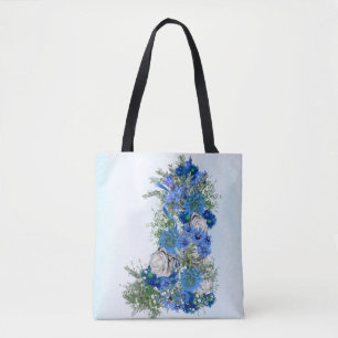 Kornblumen und weiße Rosen