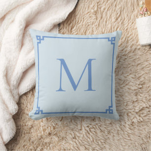 Kornblumenblaue griechische Schlüsselrand-Monogram Kissen