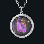 *~* Kosmische Kristalle Gold Glitzer Star Staub AP Versilberte Kette<br><div class="desc">(Suche nach AP40 für ähnliche Objekte) * Energy Enhanced BOHO PASTEL LILA , VIOLET , TIEF MAGENTA CELESTIAL COSMIC UNIVERSE CRYSTALS mit GOLD GLITZER STARS und glitzerndem MAGICAL GOLD STAR DUST. Dieses fröhliche Crystal-Design ist auf einem Nachthimmel dunkelblau lila und magenta rosa Aquarell Hintergrund. Man kann dieses Design als esoterische...</div>