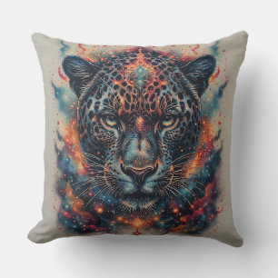 Kosmisches Leopardenportrait mit mystischer Wirkun Kissen