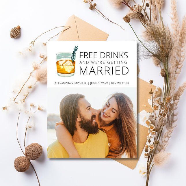 Kostenlose Getränke für Hochzeiten sparen das Datu Ankündigungspostkarte (Free Drinks Budget Wedding Save the Date Announcement Postcard)