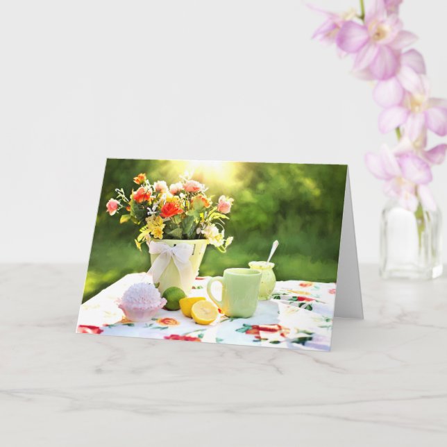 Köstliche Erdbeerkuchen und Lemon Tea Drink Karte (Orchidee)