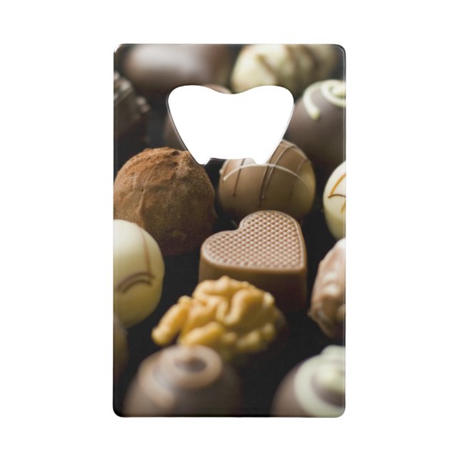 Köstliche Schokoladenpralinen Geldkarten Flaschenöffner (Vorderseite)