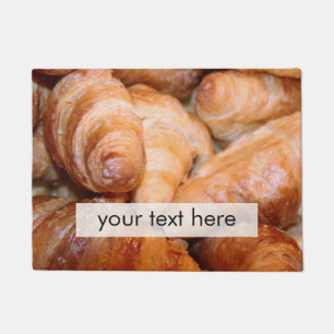 Köstliches klassisches französisches Croissants Fußmatte