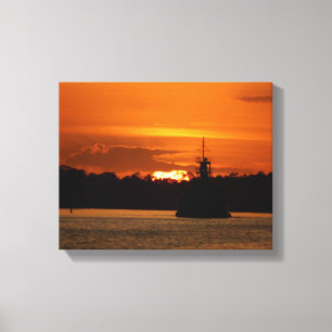 Krabbenboot im Sonnenuntergang an der Bucht 11x14 Leinwanddruck