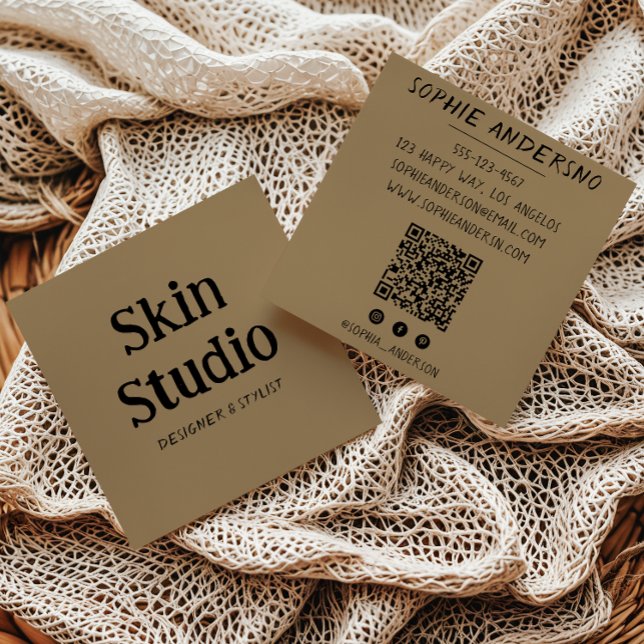 Kraft Braun Minimalist Skincare Spa Schönheit QR C Quadratische Visitenkarte (Von Creator hochgeladen)