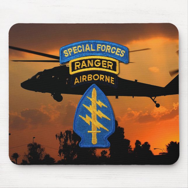 Kraft-Gruppen-grüne Barette SF SOF SFG Soc Mousepad (Vorne)