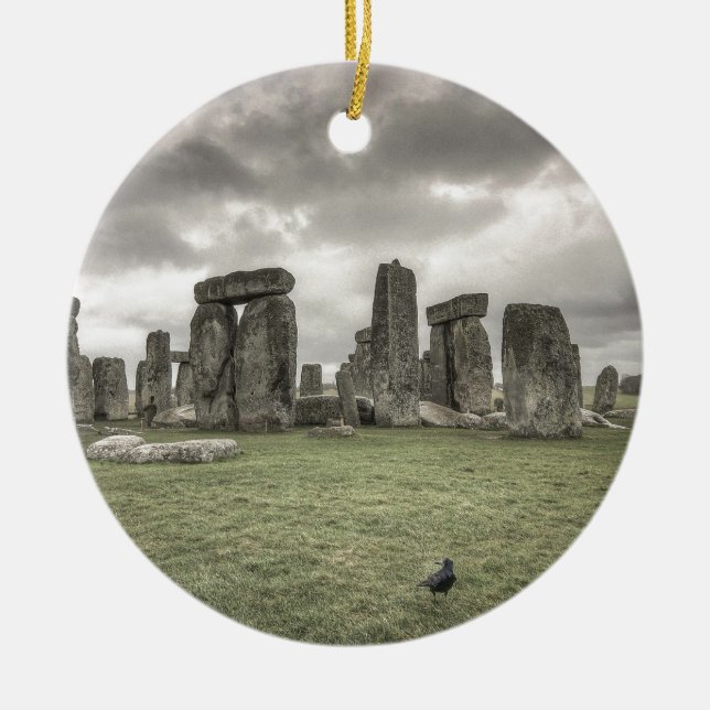 Krähe vor Stonehenge, England Keramikornament (Vorne)