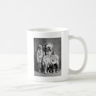Krähen-indisches Gruppen-Porträt, frühe 1900s Tasse