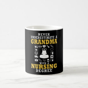 Krankenpflege-Großmutter Tasse