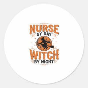 Krankenschwester bei Tag, Hexe bei Nacht Halloween Runder Aufkleber
