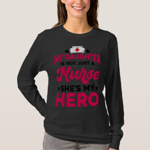 Krankenschwester, die meiner Tochter passt, ist He T-Shirt
