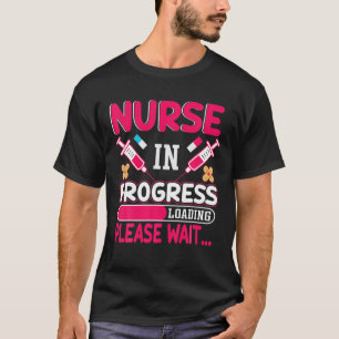 Krankenschwester im laufenden Laden warten Sie bit T-Shirt