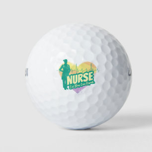 Krankenschwester im Vintage-Design mit Herzschlag- Golfball