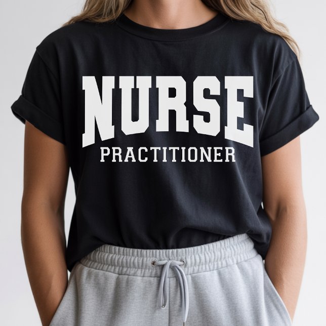 Krankenschwester-Practitioner-Shirt, Geschenk für  T-Shirt (nurse practitioner shirt gift, np graduation gift shirt, nurse practitioner varsity shirt for her,)