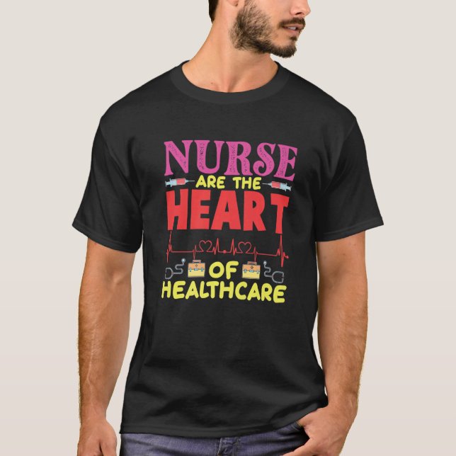 Krankenschwester sind das Herz der Gesundheitsvers T-Shirt (Vorderseite)