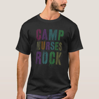 Krankenschwestern im Camp rocken Camping-Medizin- T-Shirt