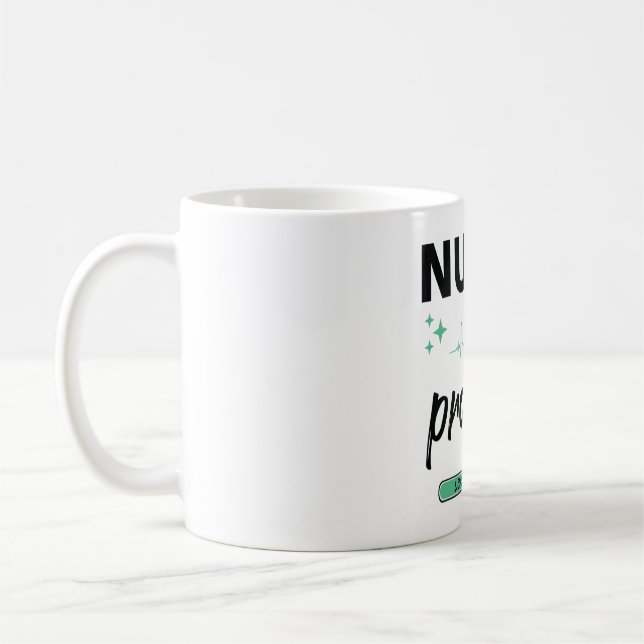Krankenversicherung im Gange Kaffeetasse (Links)