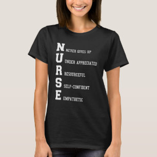 Krankenversicherung - Krankenschwester gibt nie un T-Shirt