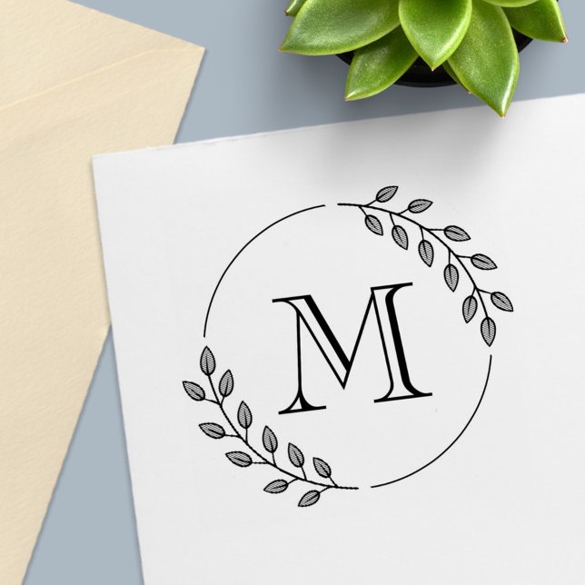 Kranz-Monogramm-Initiale mit runden Blättern Permastempel (Von Creator hochgeladen)