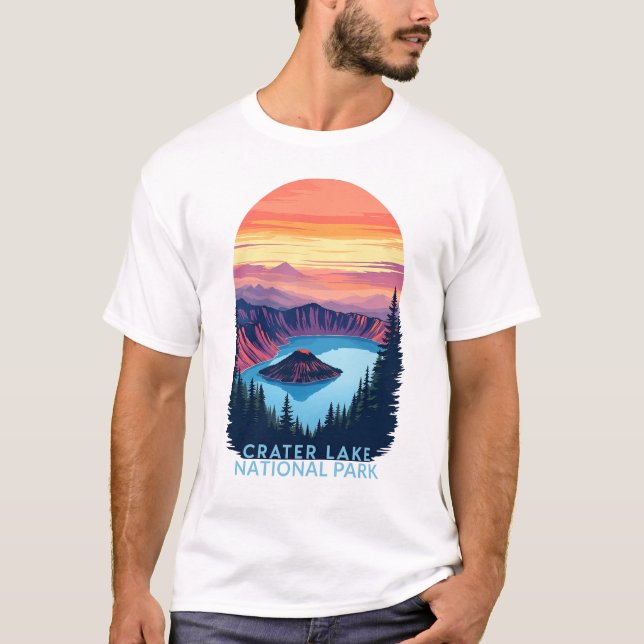 Krater Lake National Park - Retro Sunset Landschaf T-Shirt (Vorderseite)