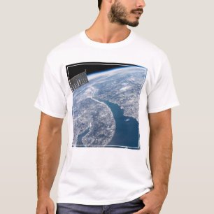Krater von Manicouagan und der Fluss St. Lawrence T-Shirt