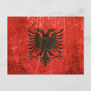 Kratzige und abgenutzte Vintage albanische Flagge Postkarte