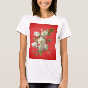Kraut von weißen Rosen auf rotem Hintergrund T-Shirt