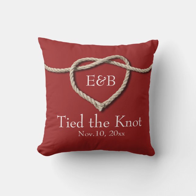 Krawatte des Knot Red Wedding Pillow Kissen (Vorderseite)
