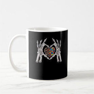 Kreatives Autismusschädel-Hand-Puzzlestück-Herz Kaffeetasse