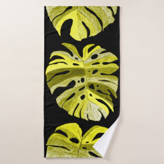 Kreatives, nahtloses Muster mit tropischen Blätter Badehandtuch