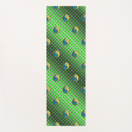 Krebs und Metallziege Yogamatte