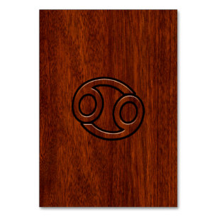 Krebs Zodiac Symbol auf Mahogany-Holzstil Tischnummer