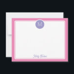 Kreis-Monogramm-Initial Preppy Rosa Lila Mitteilungskarte<br><div class="desc">Dieses feminine Design enthält einen einfachen Rahmen mit einem Kreis oben, der einen Anfangsbuchstaben enthält und Platz für einen Namen/Text unten bietet. Klicken Sie auf die Schaltfläche "Anpassen", wenn Sie die Designelemente anpassen und/oder den Text weiter ändern möchten! Variationen dieses Designs, zusätzliche Farben sowie passende Produkte sind in unserem Shop...</div>