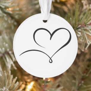Kreisförmiger Acryl-Schmuck mit Herzmarkendesign Ornament