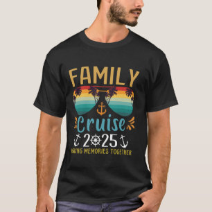 Kreuzfahrt mit einem Schiff für Familien 2025 T-Shirt