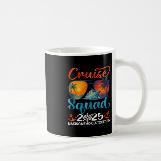 Kreuzfahrt-Team 2025 Freunde Familie Urlaub passen Kaffeetasse