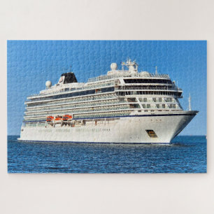 Kreuzfahrtschiff, das in den Kanal einfährt Puzzle