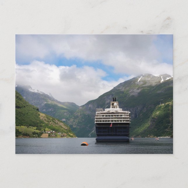 Kreuzfahrtschiff in Geirangerfjord Postkarte (Vorderseite)