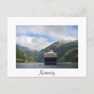 Kreuzfahrtschiff in Geirangerfjord, weiße Postkart Postkarte