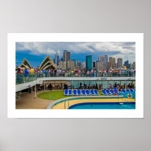 Kreuzschiff des Plakat-  in Sydney-Hafen Poster