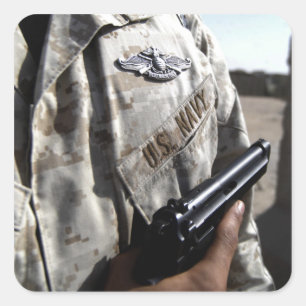 Kriegsgerät für die Flotte Quadratischer Aufkleber