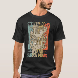 Krimineller Stick nach unten und keine plötzlichen T-Shirt