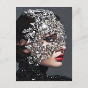 Kristallmaske Frau mit Mineralkristallen Feiertagspostkarte