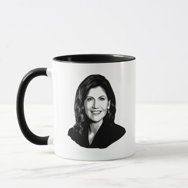 KRISTI NOEM Portrait Tasse (Links)